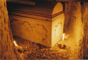 A Crucified King of the Jews Found in a Jerusalem Tomb? – Popular Archeology - Popular Archaeology